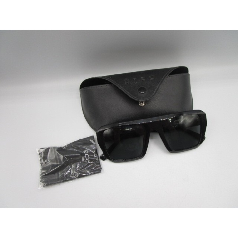 DIFF Eyewear Wyatt Men's Sunglasses Black Gray Discontinued 2022